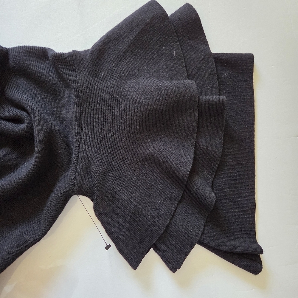 Elegant Black Ruffle Sleeve Mini Dress - Picture 5 of 8
